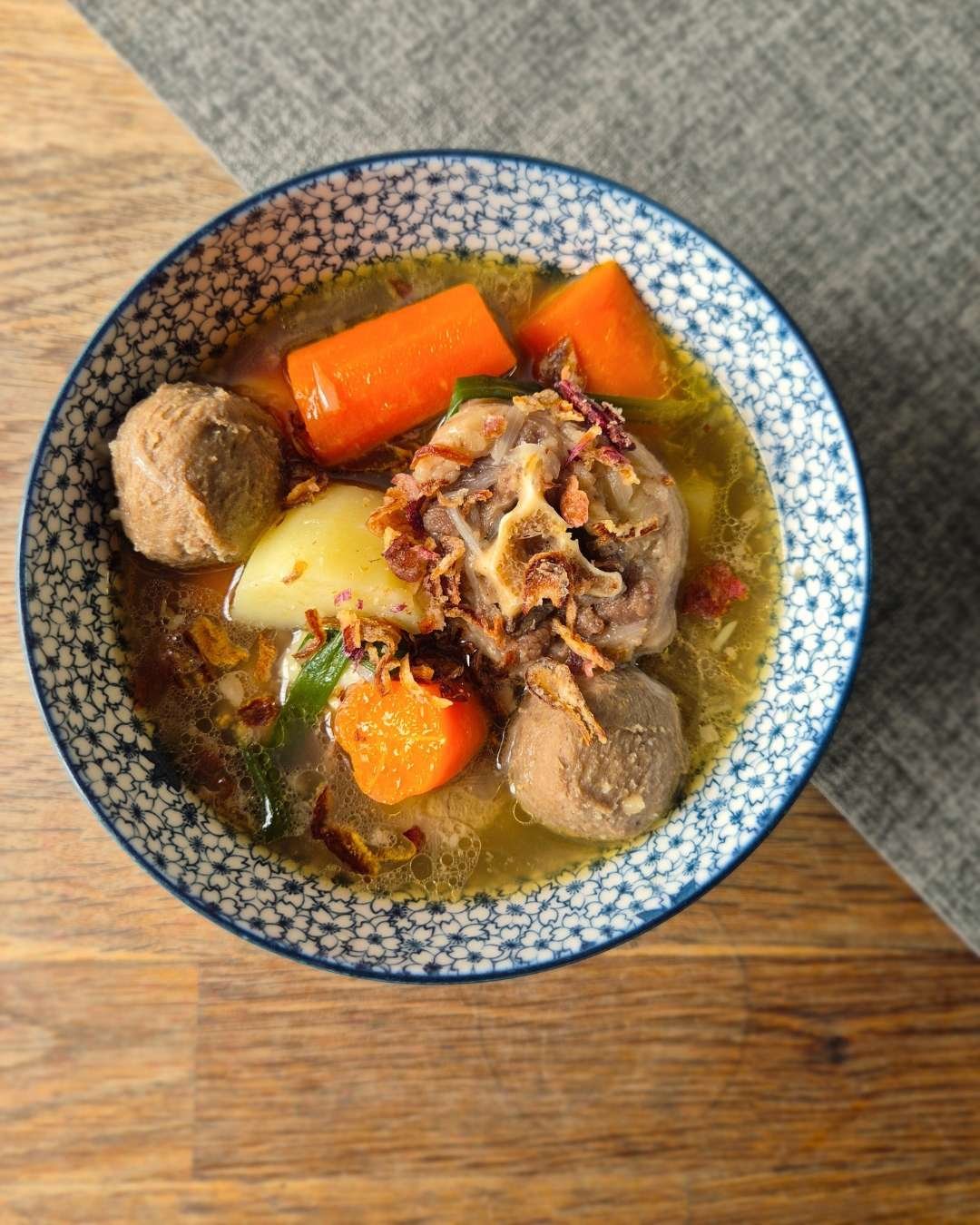 Oxtail soup